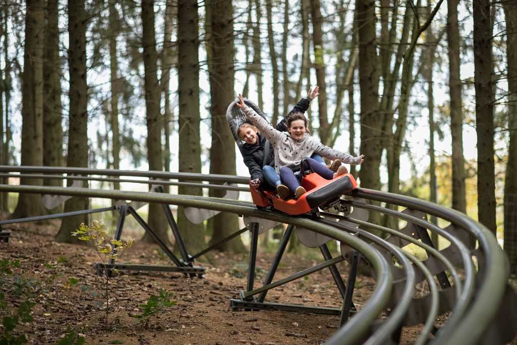 Freizeitspaß mit der Alpine-Coaster-Bahn garantiert